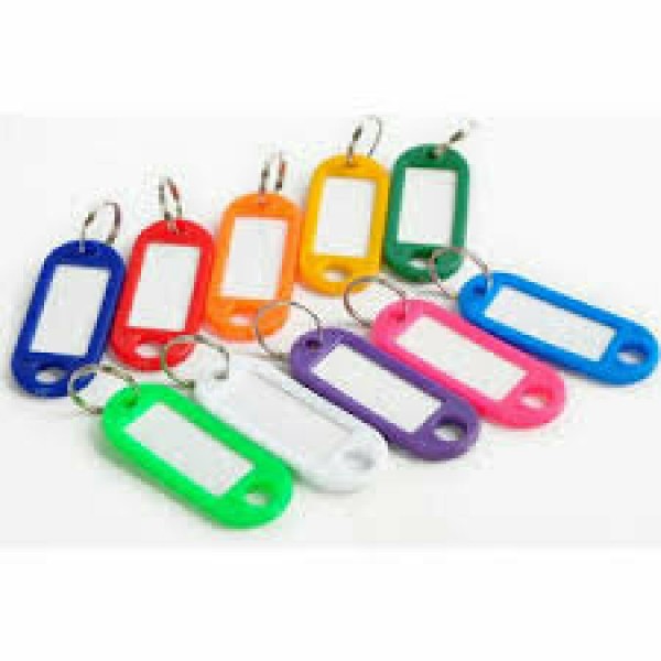 PLASTIK ANAHTARLIK İSİMLİ